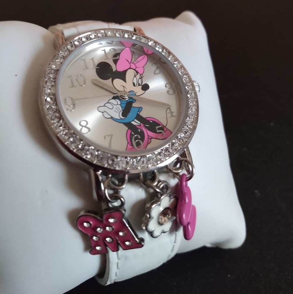 Disney Minnie Mouse watch with Charms